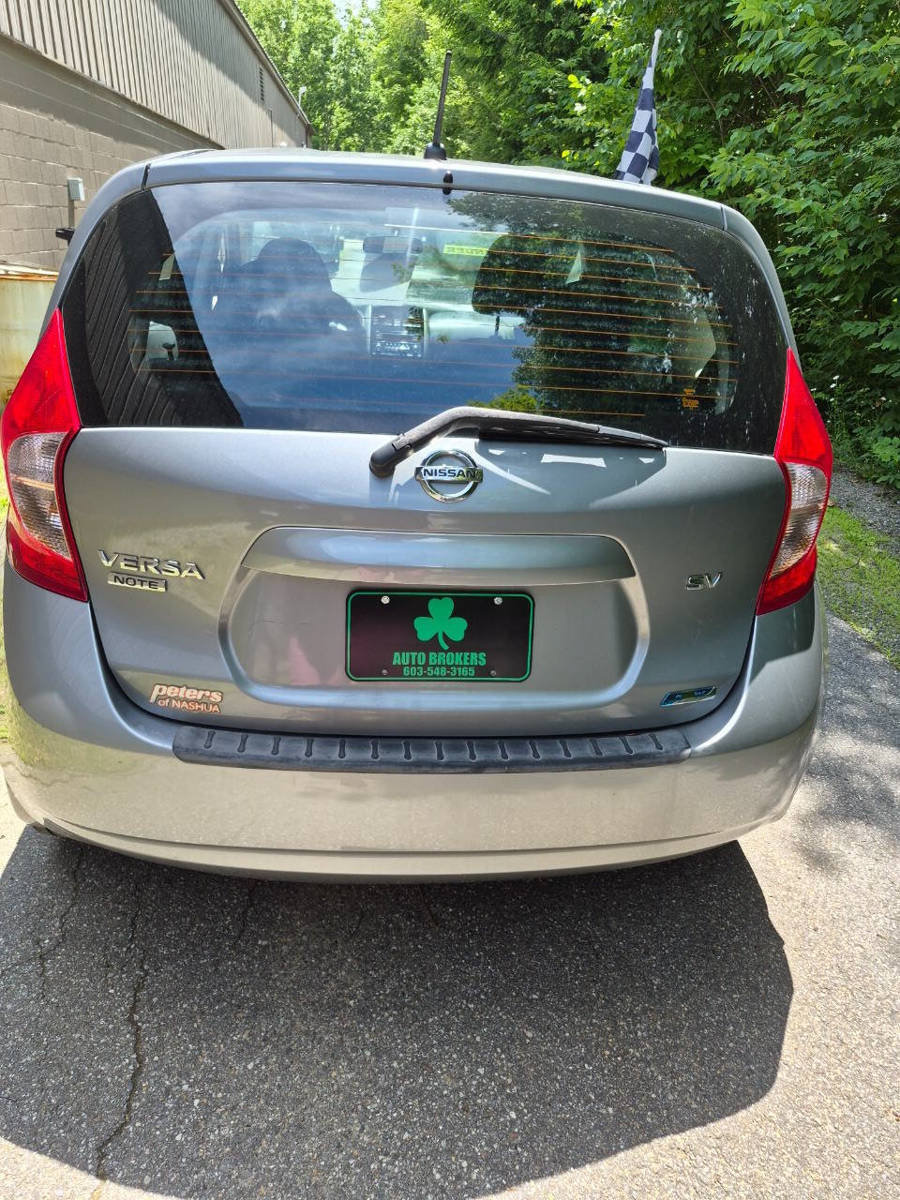 Used 2015 Nissan Versa Note SV FWD image 4