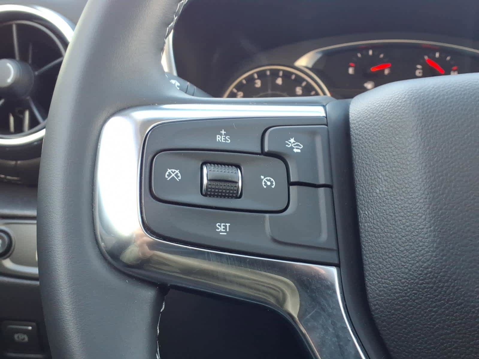 Used 2026 Chevrolet Blazer LT w/ Midnight/Sport Edition AWD/4WD image 15