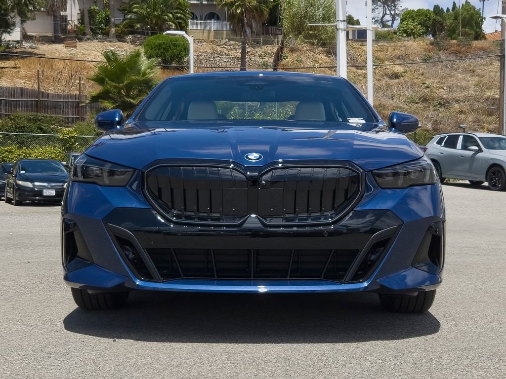 New 2027 BMW 530i w/ M Sport Package RWD image 2