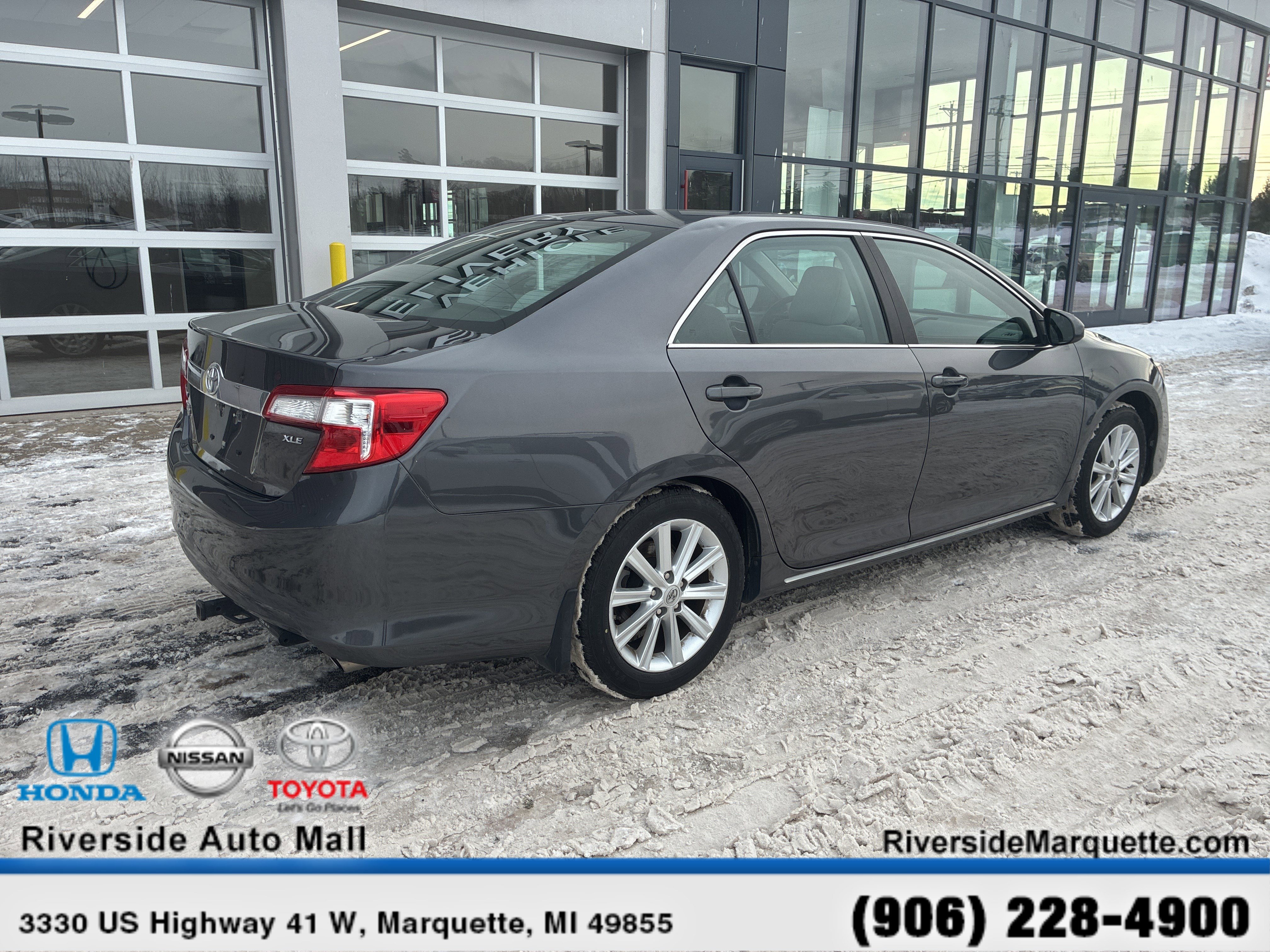Used 2014 Toyota Camry SE image 9