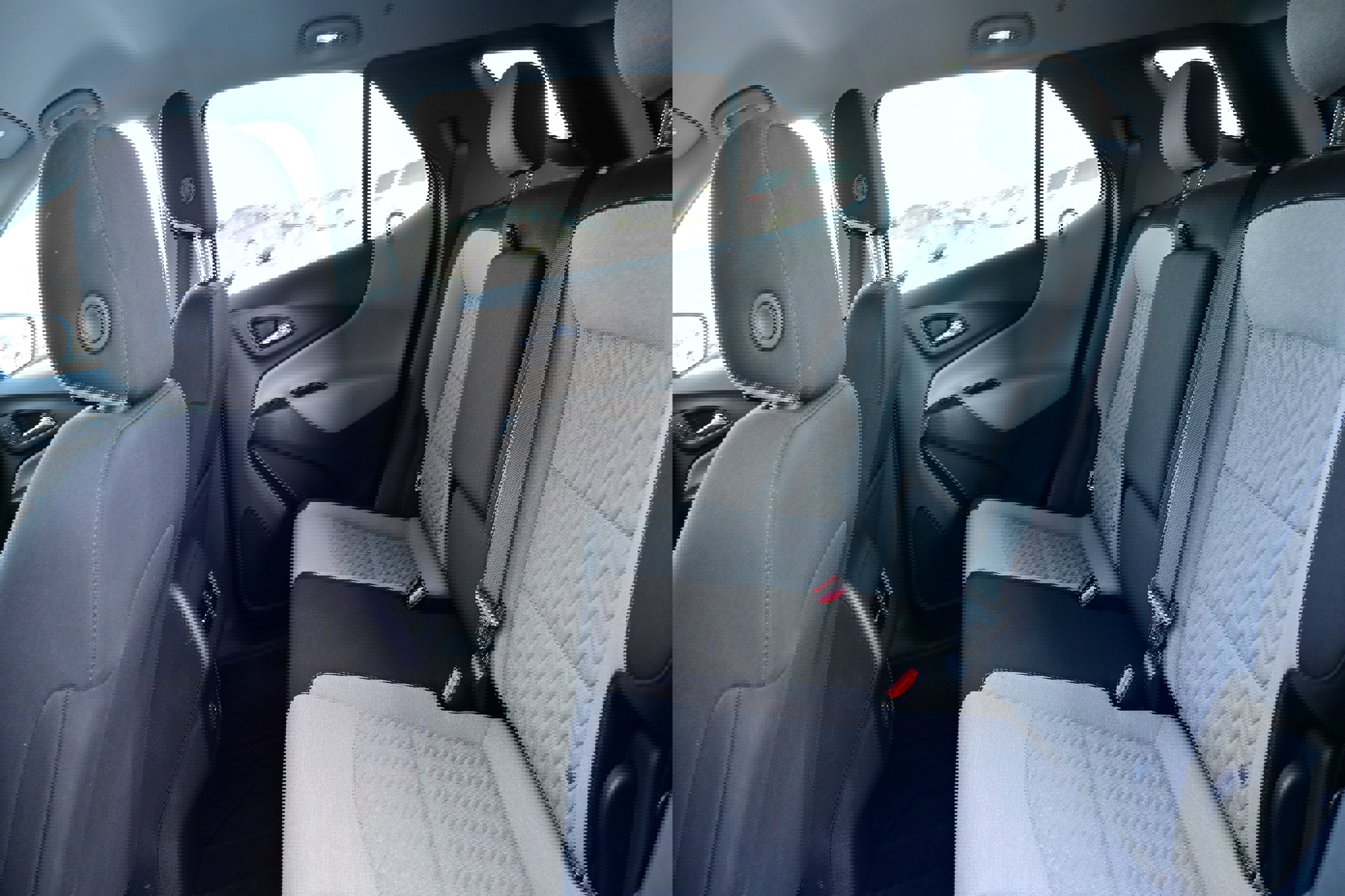 Used 2024 Chevrolet Equinox LS w/ LS Convenience Package image 14