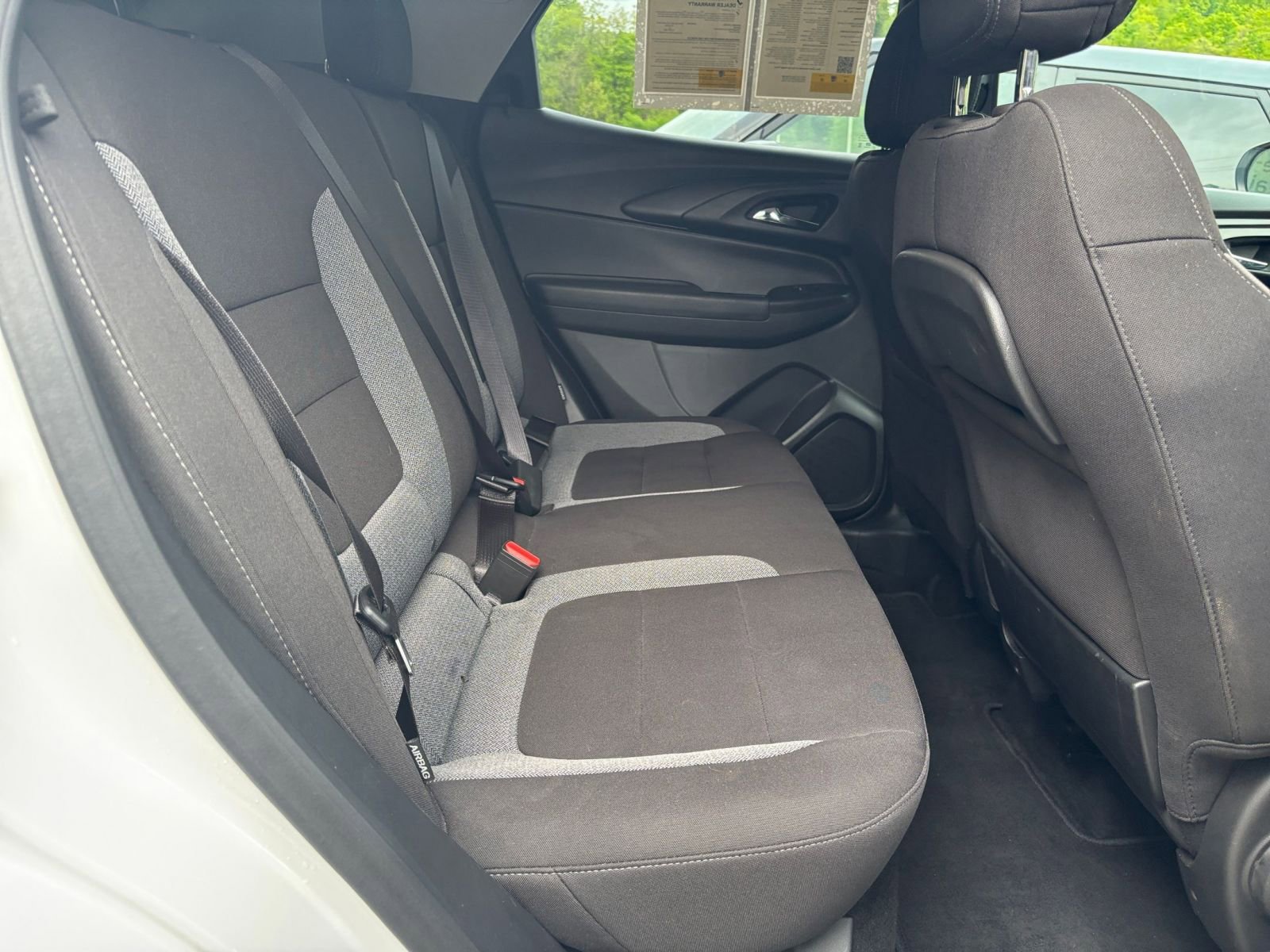 Used 2025 Chevrolet TrailBlazer LT FWD image 37