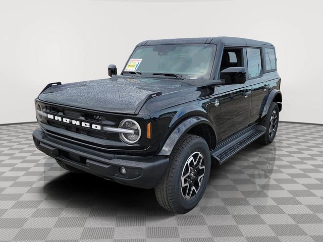 New 2026 Ford Bronco Outer Banks image 3