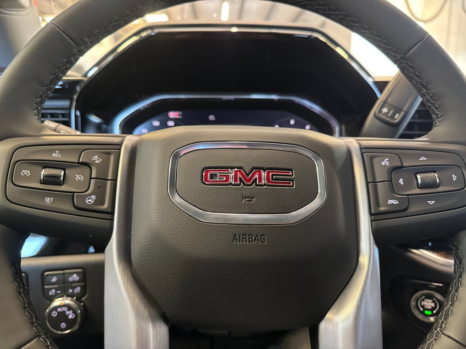 New 2026 GMC Sierra 1500 SLE AWD/4WD image 25