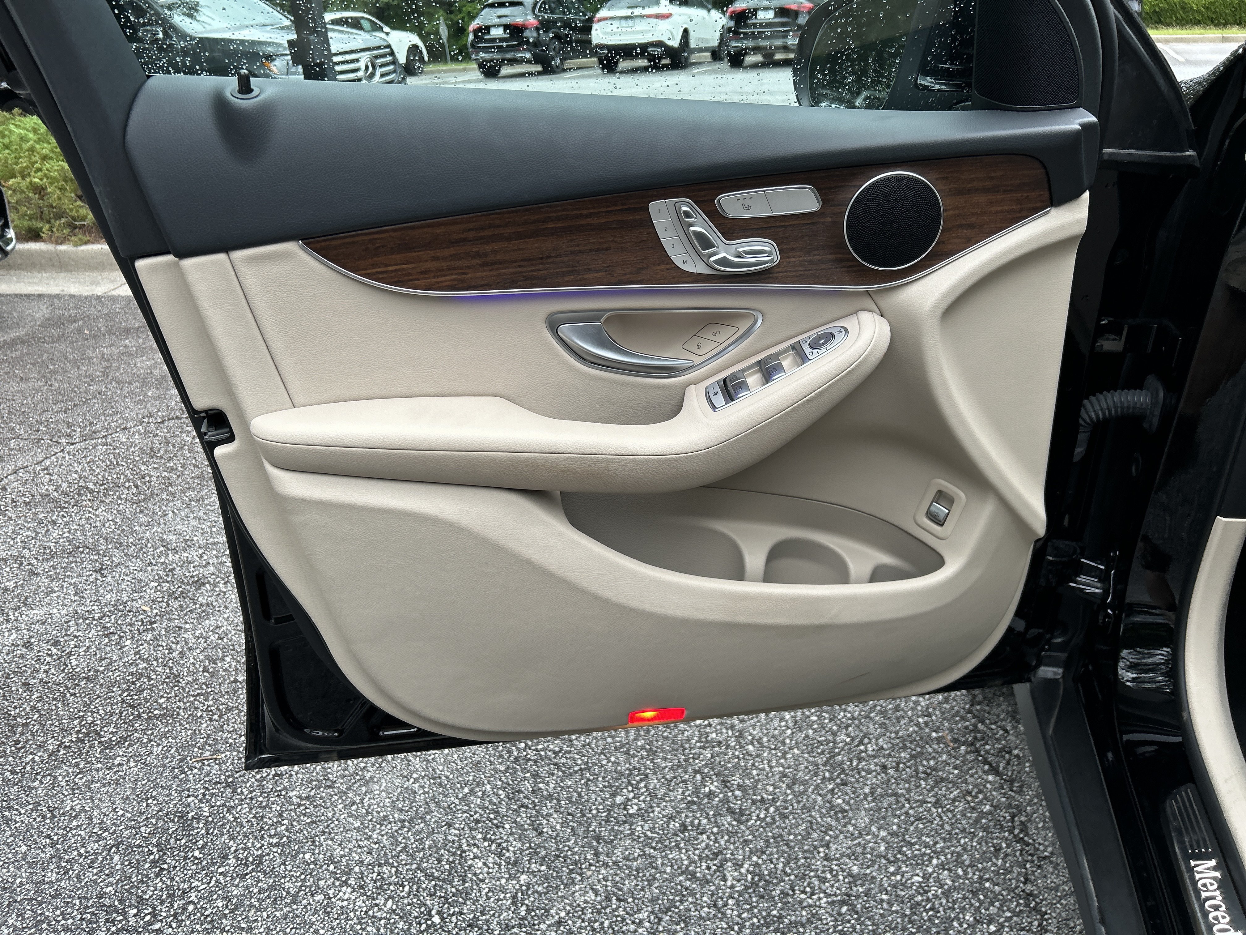 Certified 2022 Mercedes-Benz GLC 300 image 18