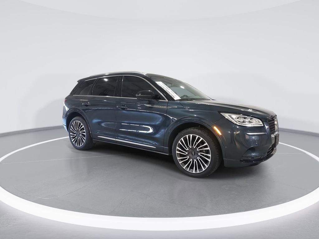 Used 2021 Lincoln Corsair Reserve w/ Equipment Group 201A AWD/4WD image 2