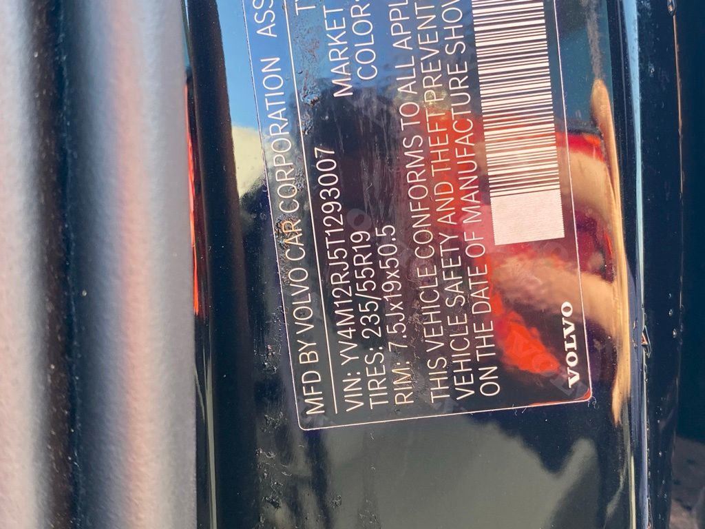 Used 2026 Volvo XC60 B5 Core w/ Protection Package Premier image 34