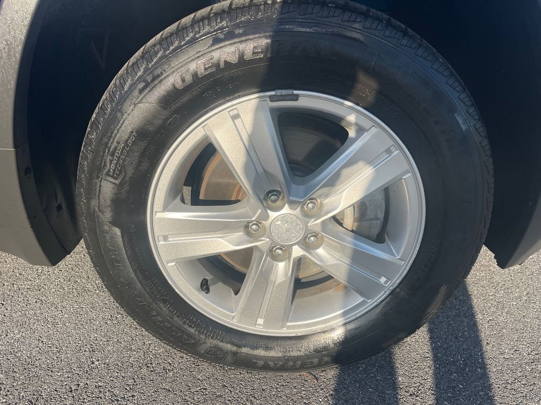 Used 2017 Chevrolet Trax LT w/ Sun & Sound Package image 11