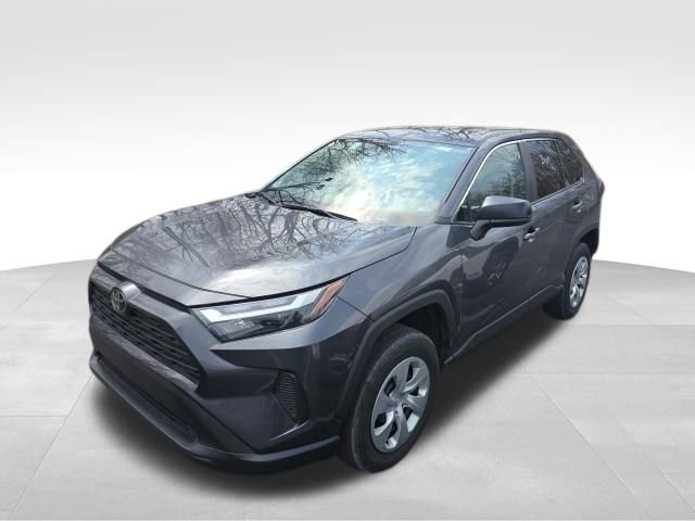 Used 2024 Toyota RAV4 LE image 9