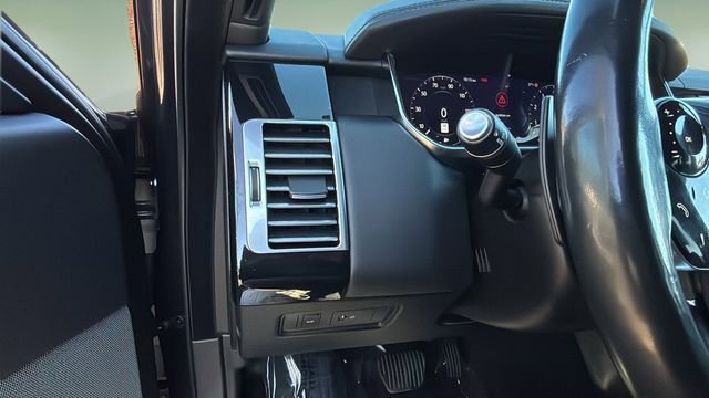 Used 2019 Land Rover Range Rover HSE image 22