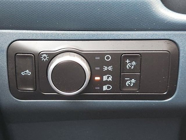 Used 2025 Ford Maverick XL w/ Equipment Group 102A image 20