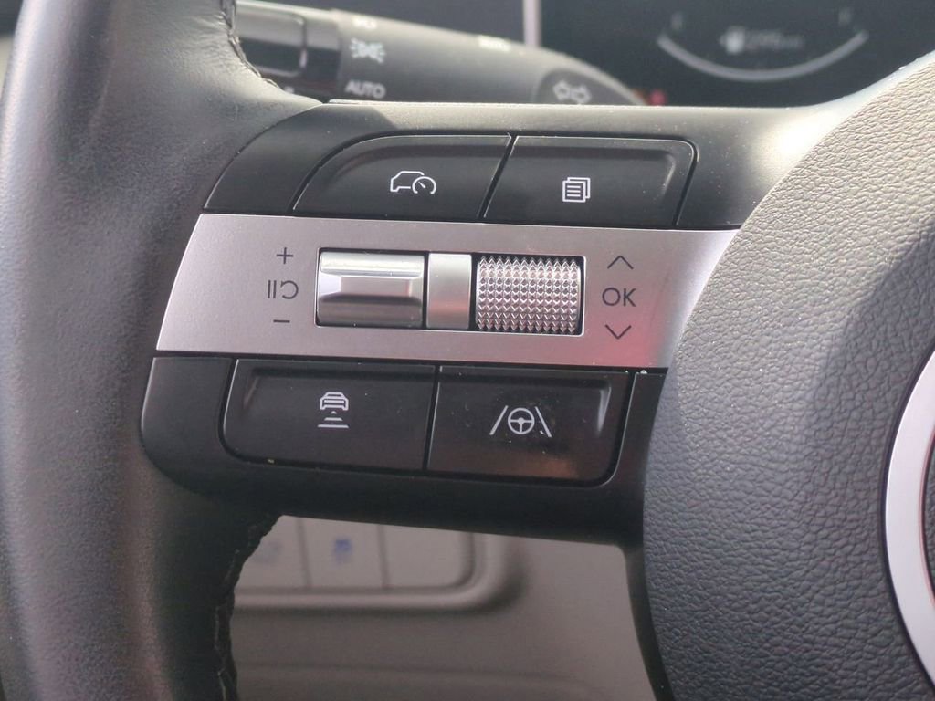 Certified 2025 Hyundai Tucson SEL AWD/4WD image 14