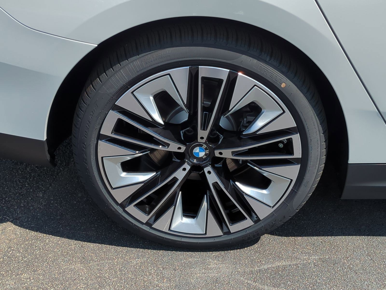 Certified 2026 BMW 530i w/ Premium Package image 12