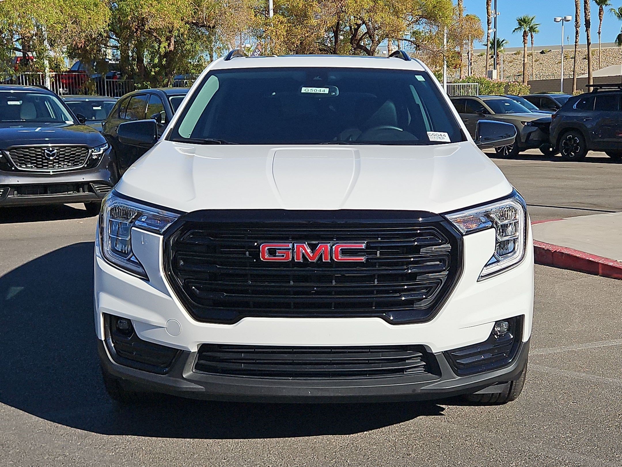 Used 2024 GMC Terrain SLT w/ Elevation Edition AWD/4WD image 8