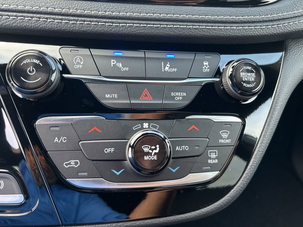 New 2026 Chrysler Pacifica Select image 42