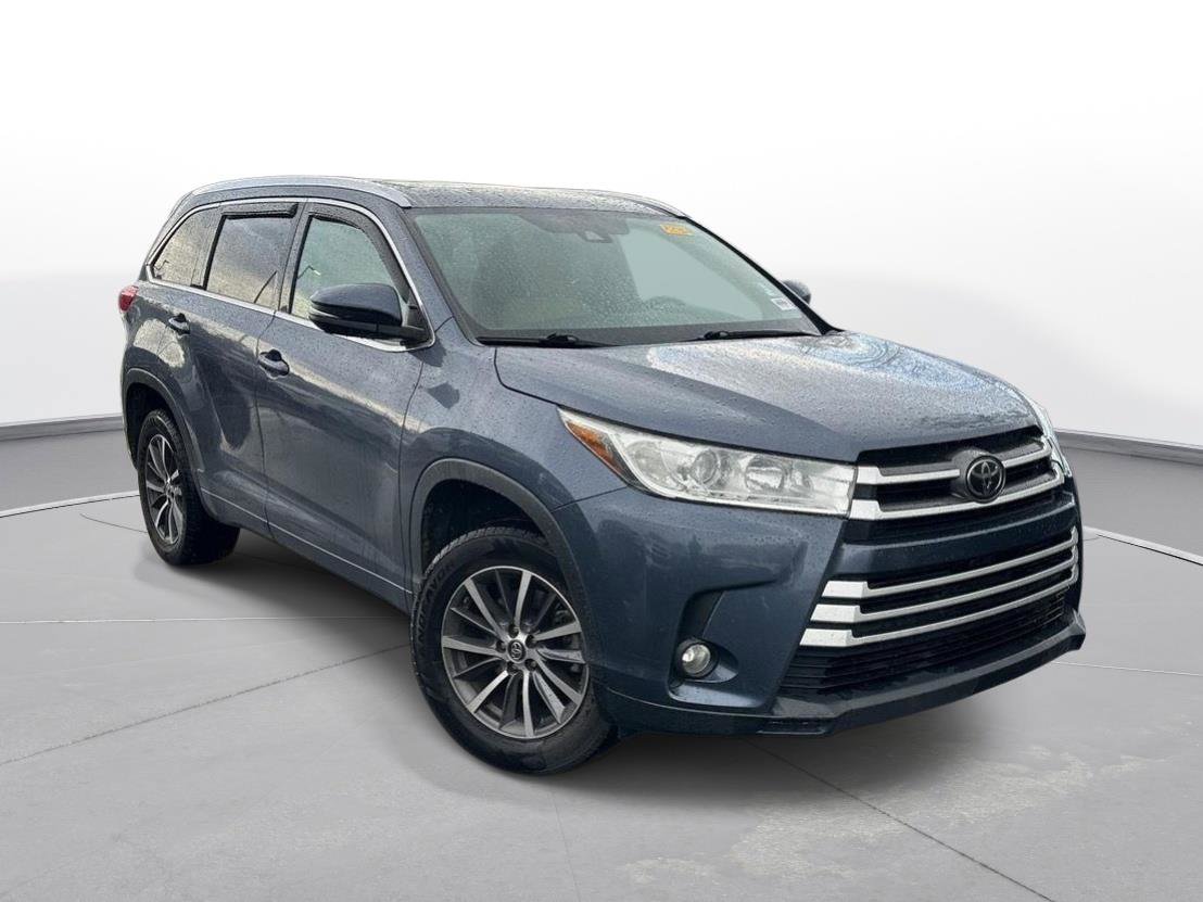 Used 2018 Toyota Highlander XLE image 4