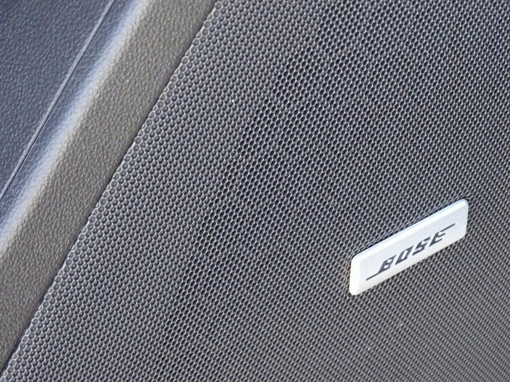 Used 2025 Cadillac XT5 Premium Luxury image 15