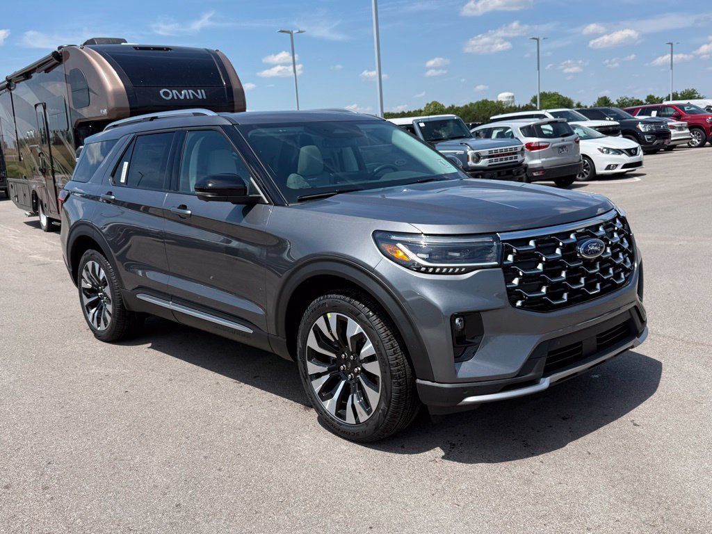 New 2026 Ford Explorer Platinum w/ LUX Leather Package AWD/4WD image 2