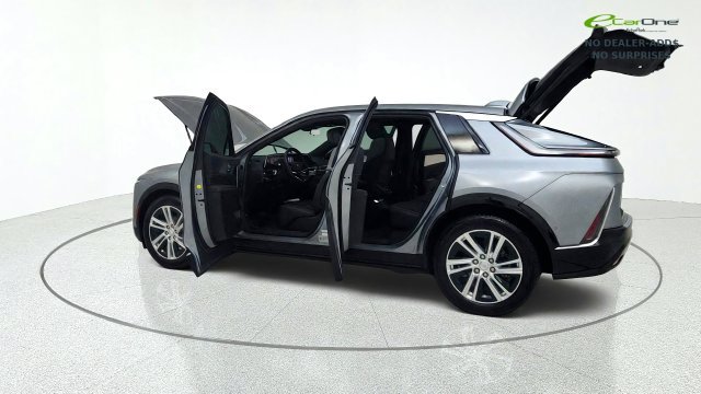 Used 2024 Cadillac Lyriq Tech w/ Driver Assist Package AWD/4WD image 15