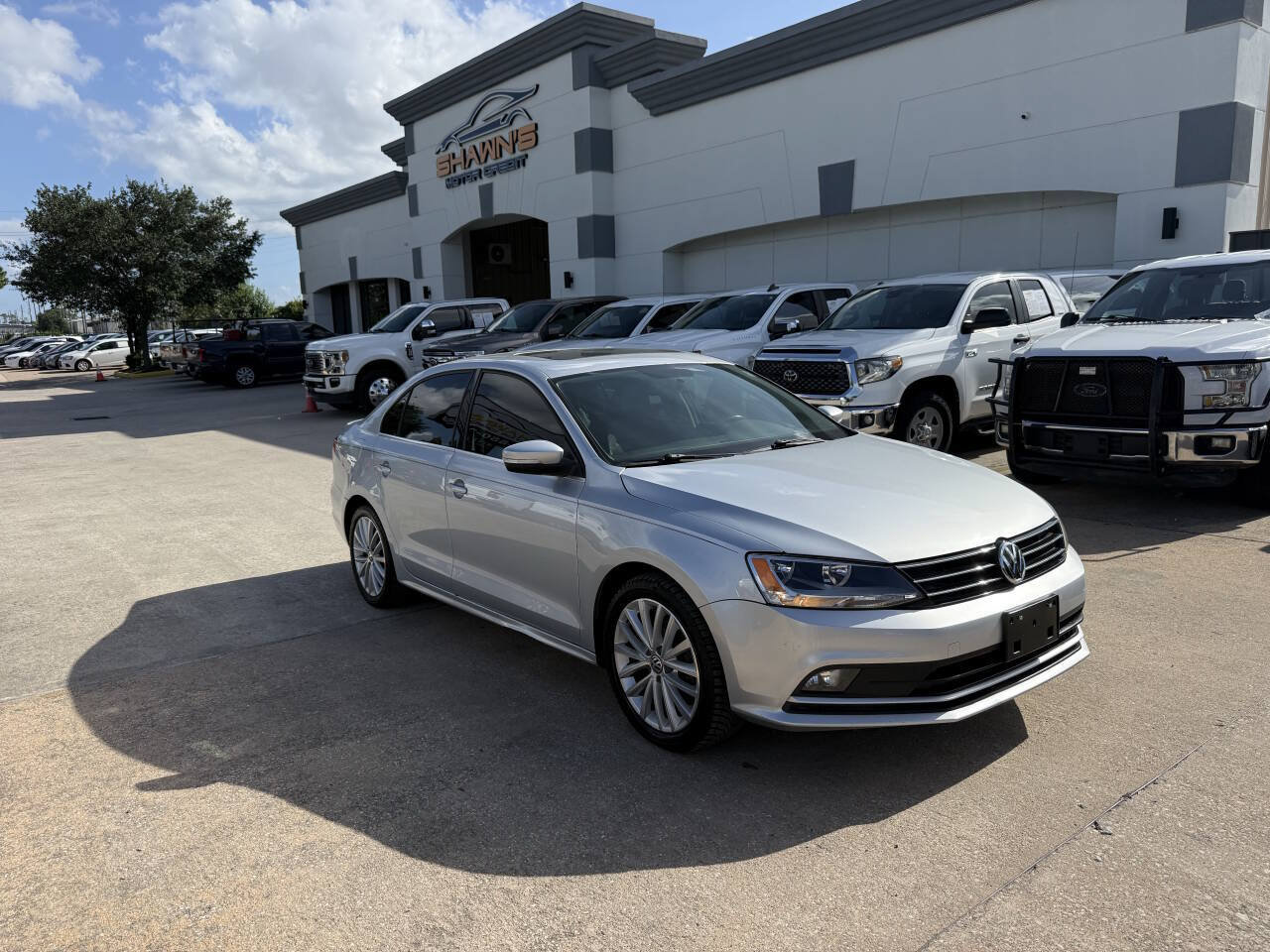 Used 2015 Volkswagen Jetta TDI SEL FWD image 2
