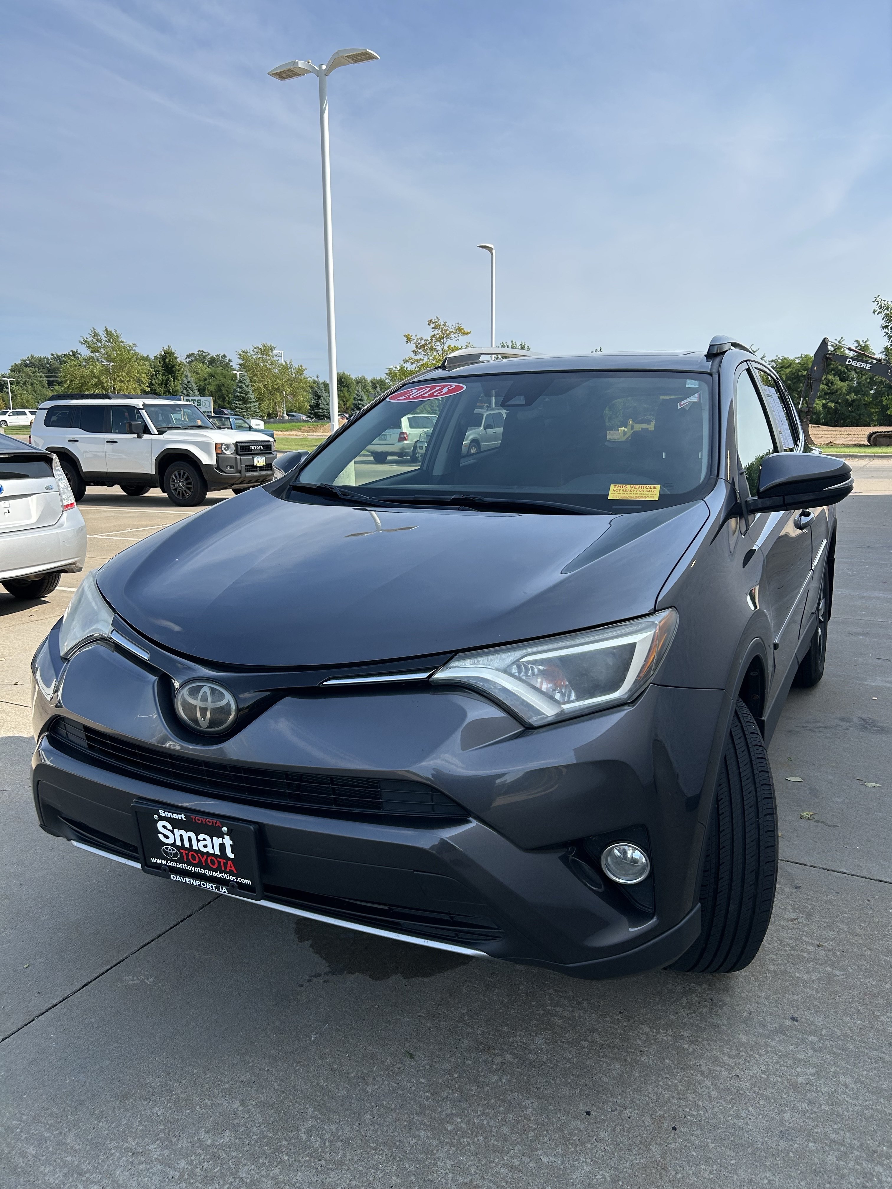 Used 2018 Toyota RAV4 XLE AWD/4WD image 3