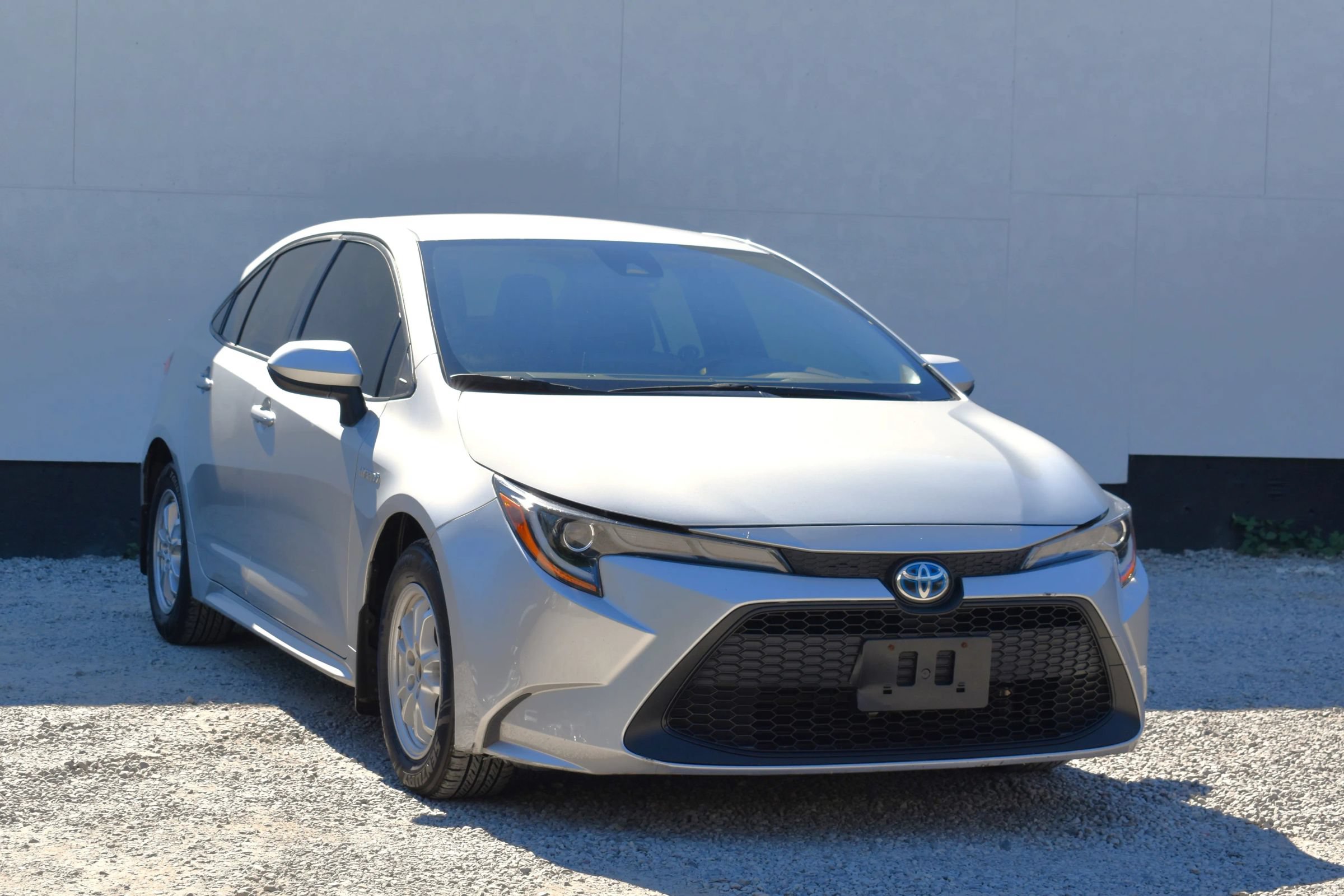 Used 2021 Toyota Corolla LE FWD image 1