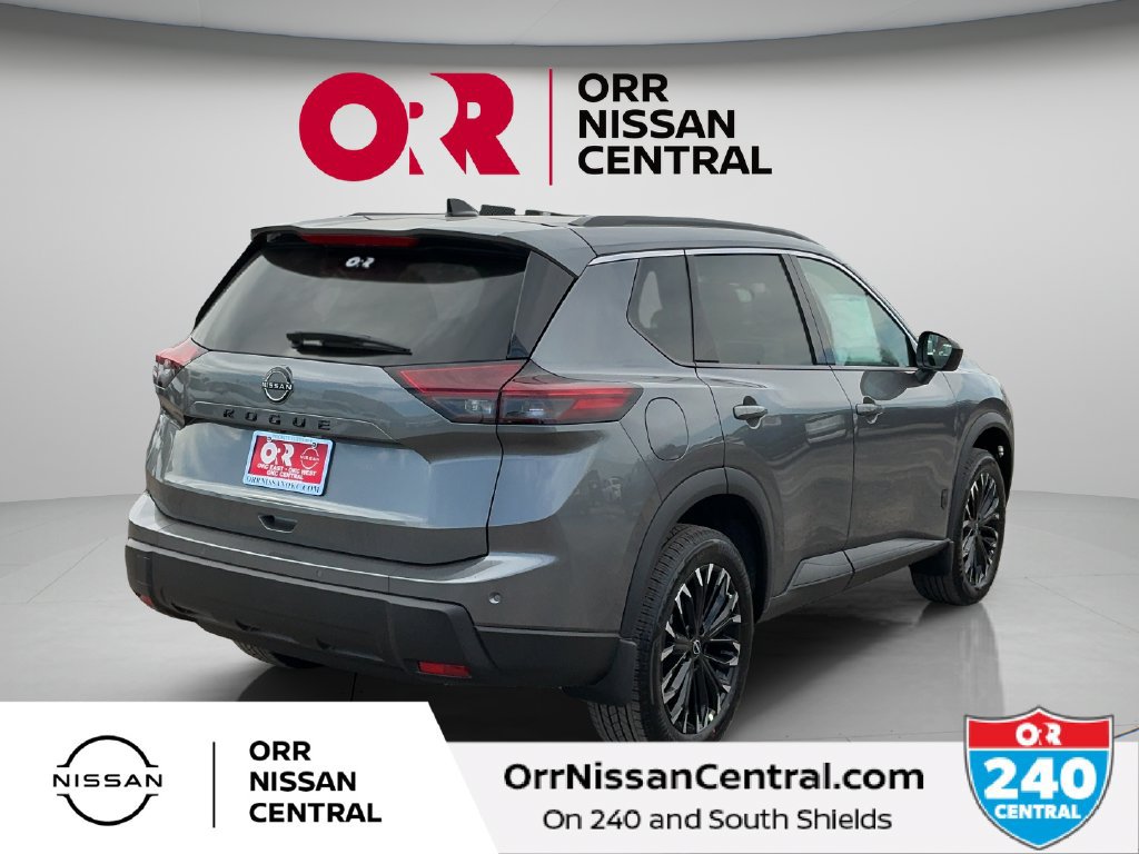 New 2027 Nissan Rogue Dark Armor FWD image 5