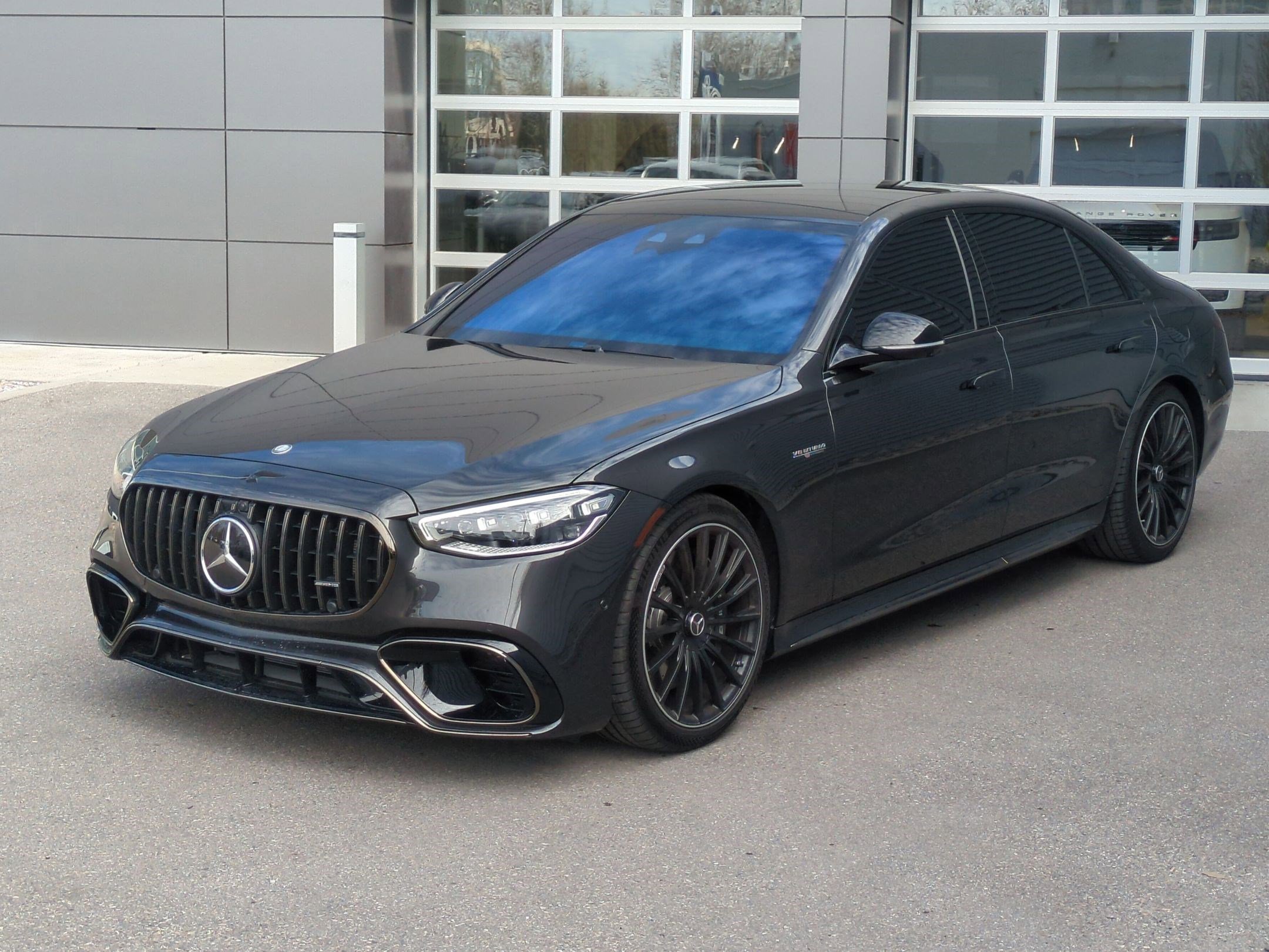 Used 2025 Mercedes-Benz S 63 AMG S image 9