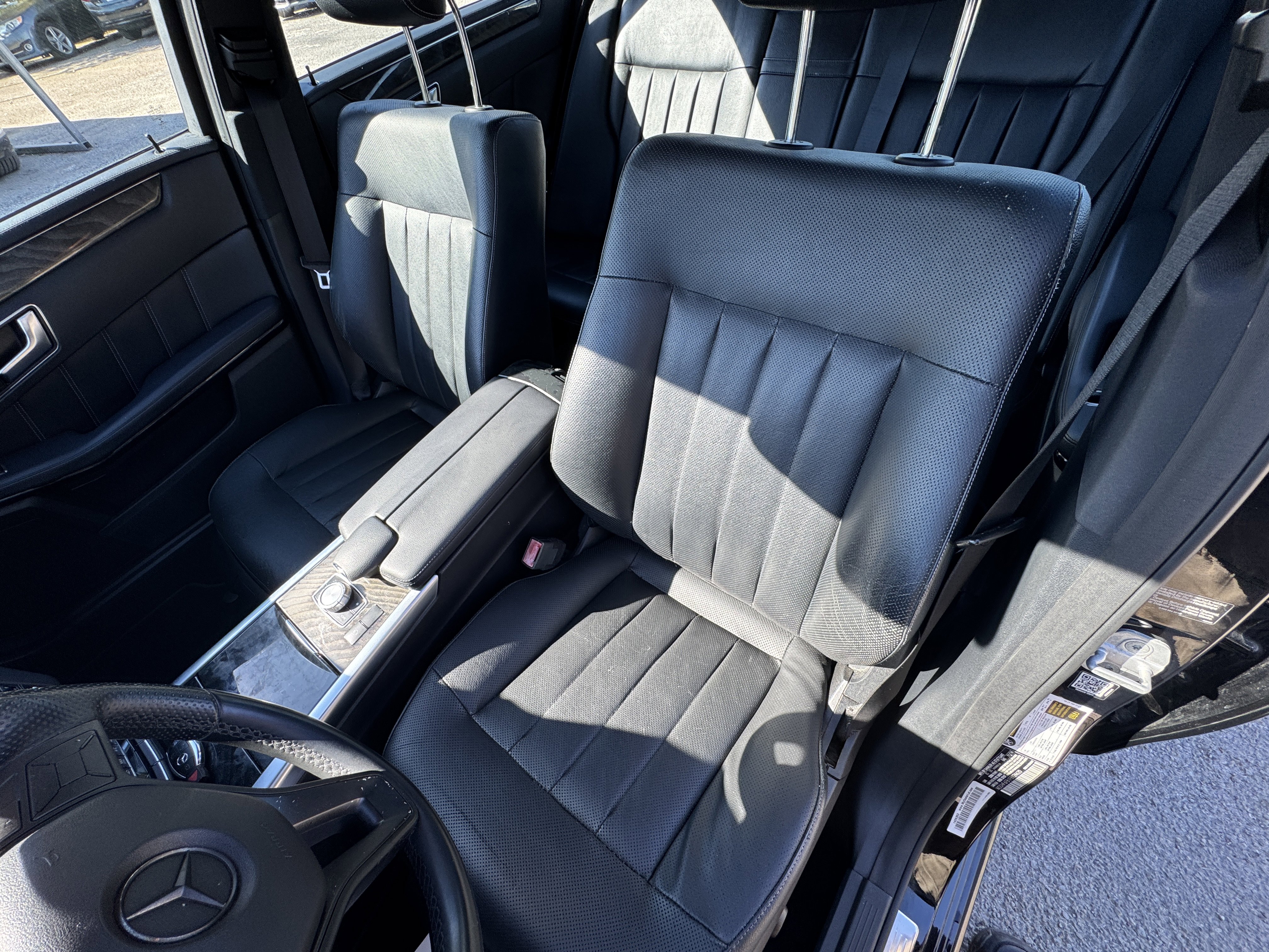 Used 2015 Mercedes-Benz E 400 Sedan image 12