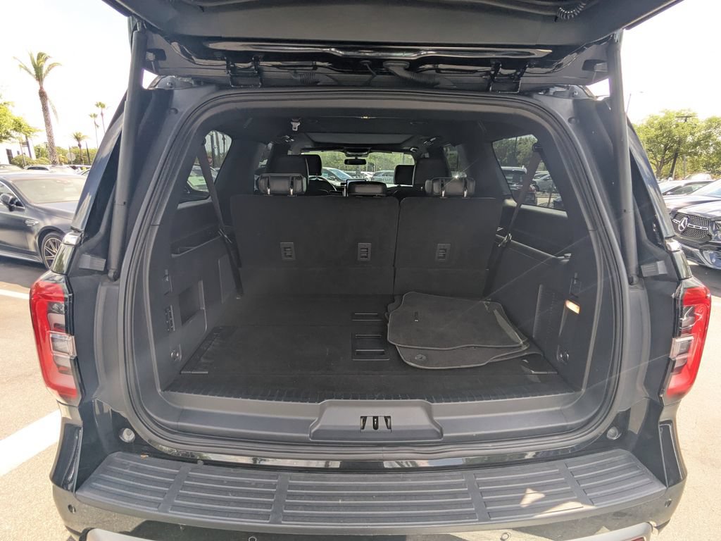 Used 2024 Ford Expedition Max Platinum image 25