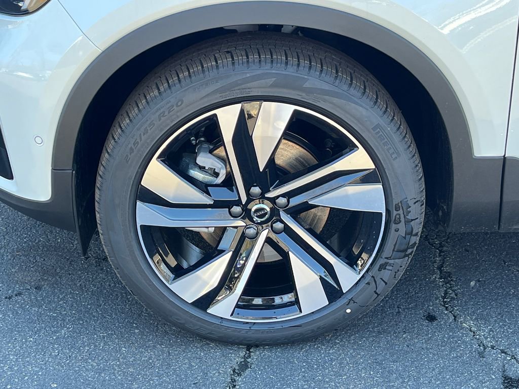 New 2026 Volvo XC40 B5 Ultra AWD/4WD image 8