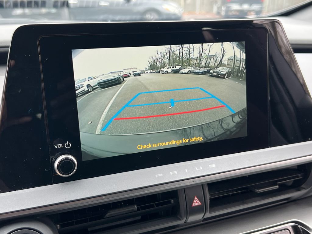 Used 2024 Toyota Prius LE image 29