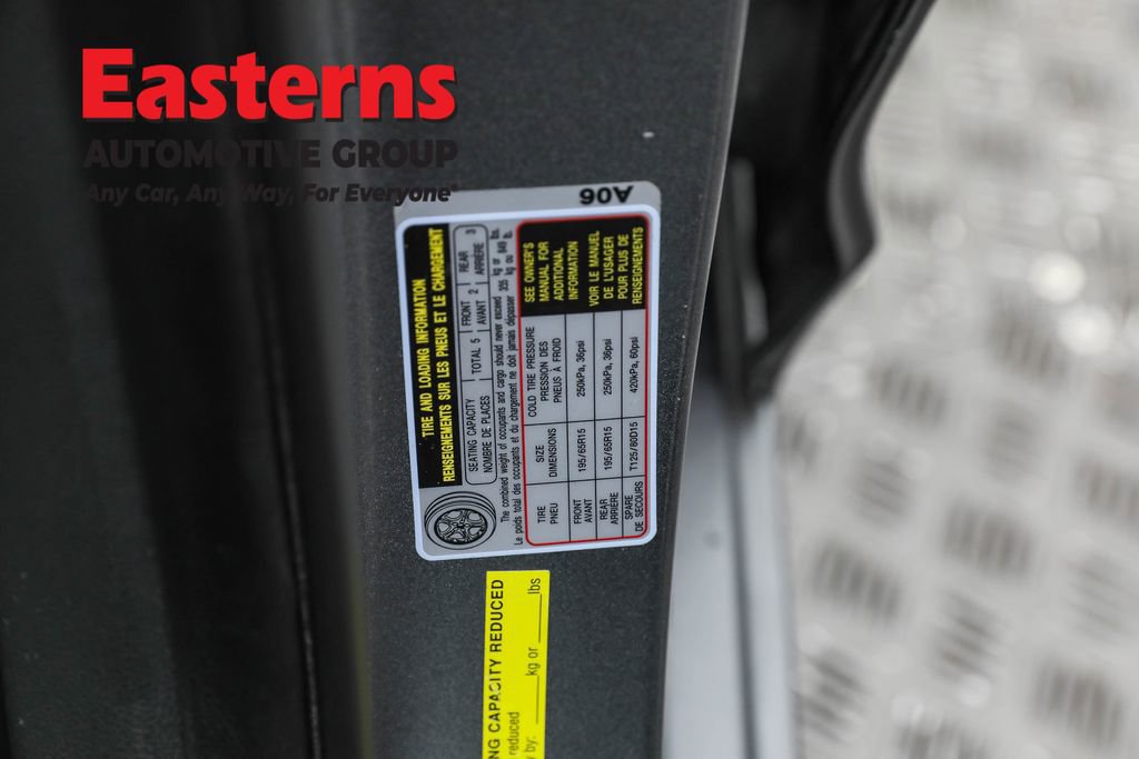 Used 2017 Hyundai Elantra SE w/ Cargo Package image 31