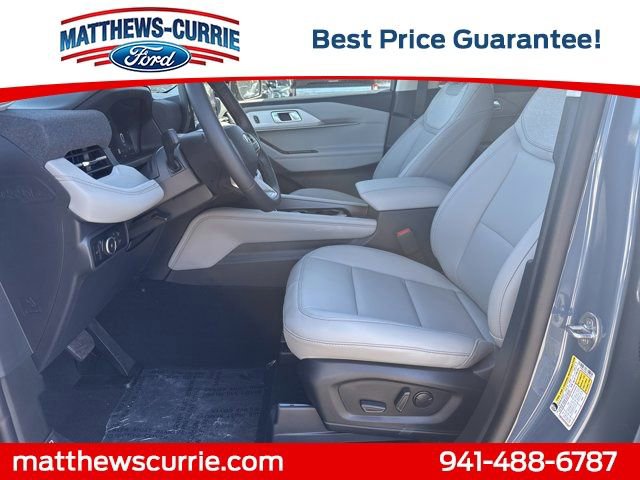 New 2026 Ford Explorer Active image 9