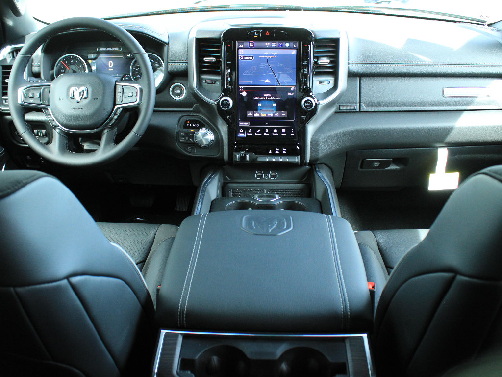 New 2026 RAM 1500 Laramie AWD/4WD image 19