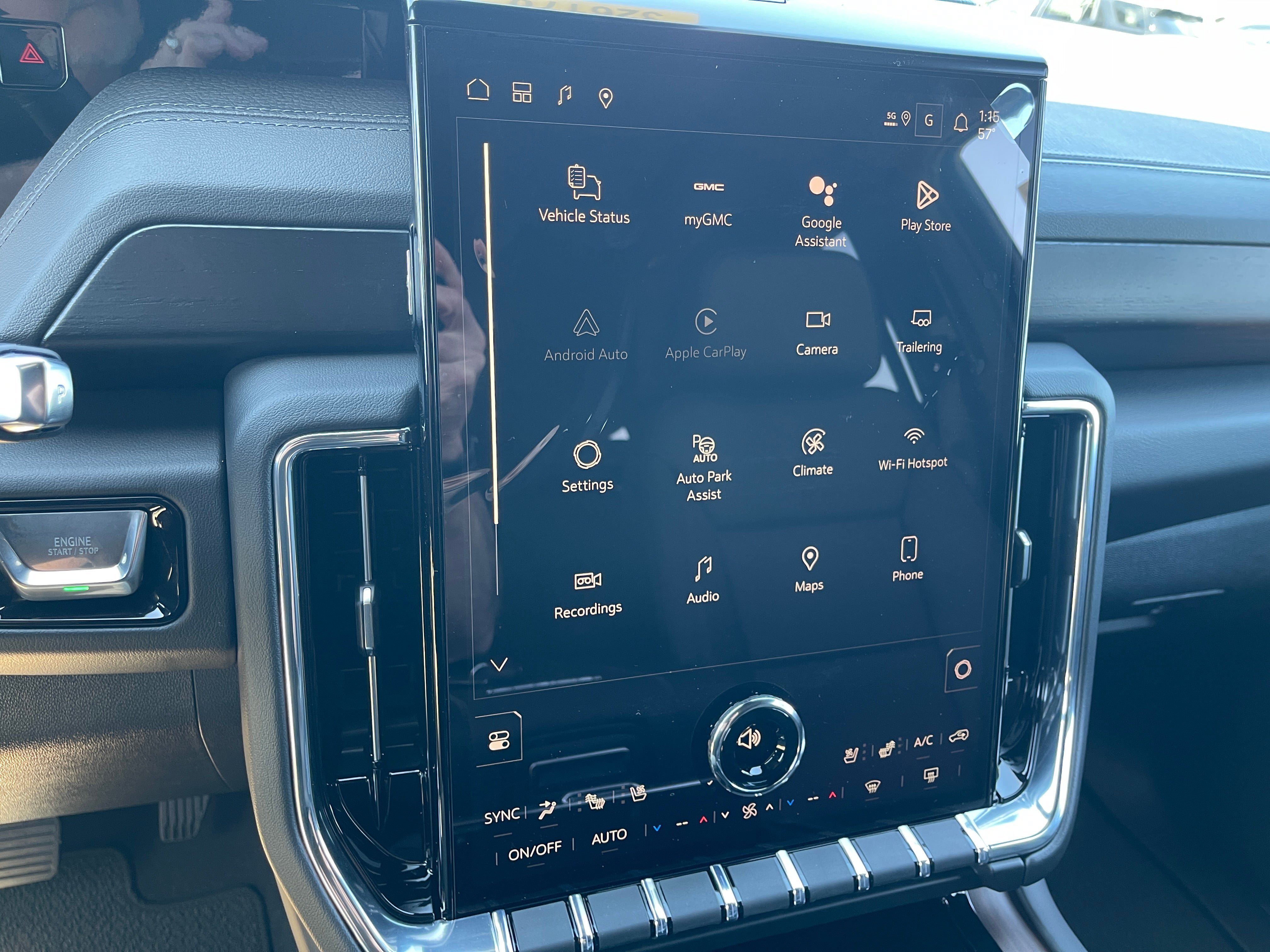 New 2026 GMC Yukon XL Denali AWD/4WD image 13