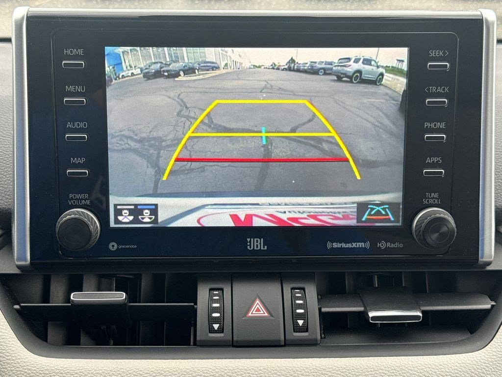 Used 2021 Toyota RAV4 XLE Premium AWD/4WD image 31
