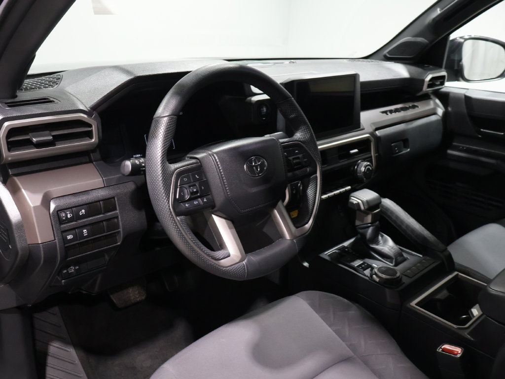 Used 2024 Toyota Tacoma SR5 AWD/4WD image 13