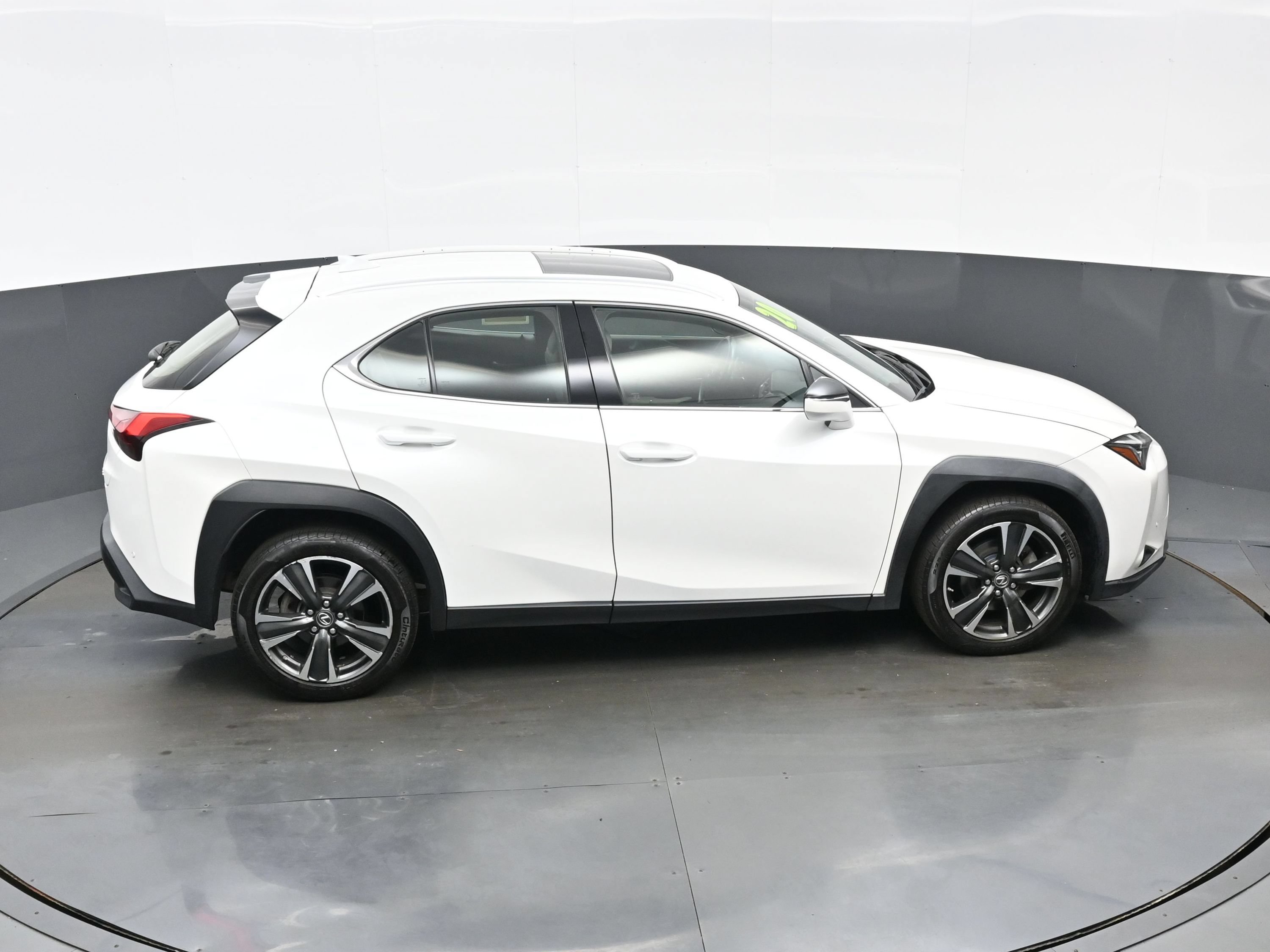 Used 2020 Lexus UX 250h w/ Premium Package AWD/4WD image 45