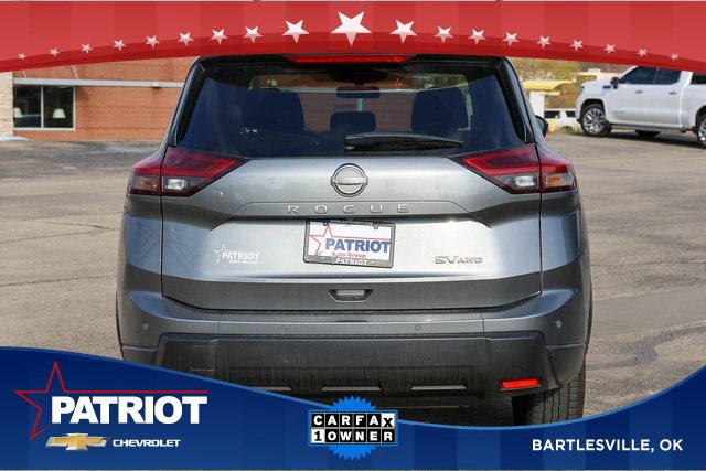 Used 2024 Nissan Rogue SV image 4
