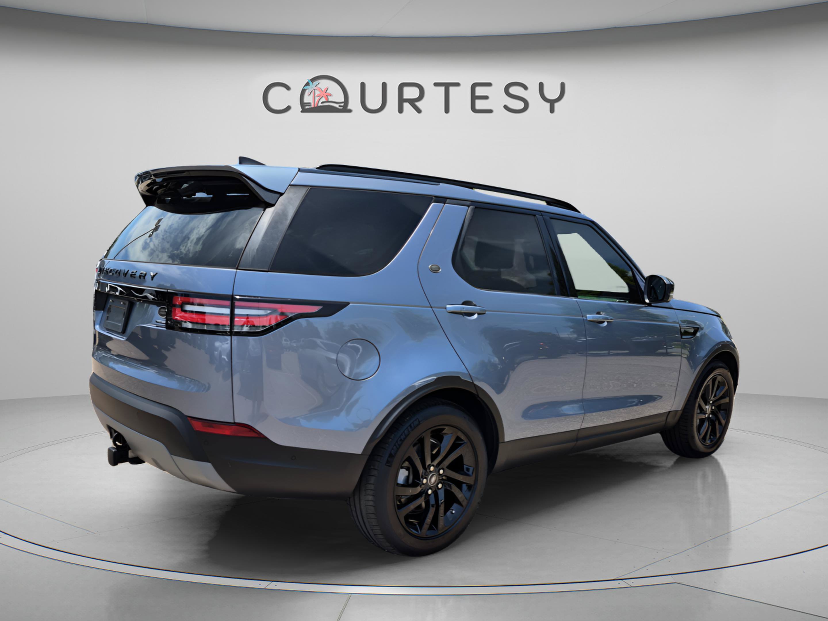 Used 2018 Land Rover Discovery HSE Luxury AWD/4WD image 7