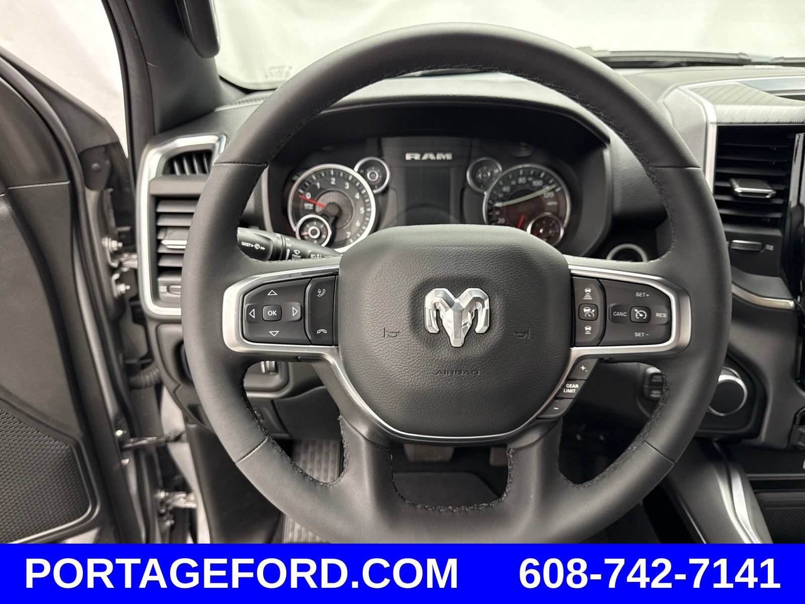 Used 2025 RAM 1500 Big Horn AWD/4WD image 17