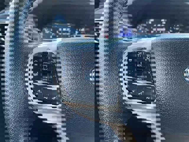 Used 2023 Ford Explorer Limited image 9