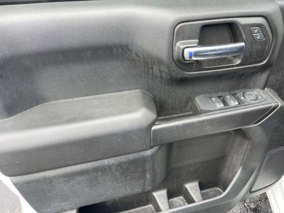 Used 2022 Chevrolet Silverado 1500 Custom image 32