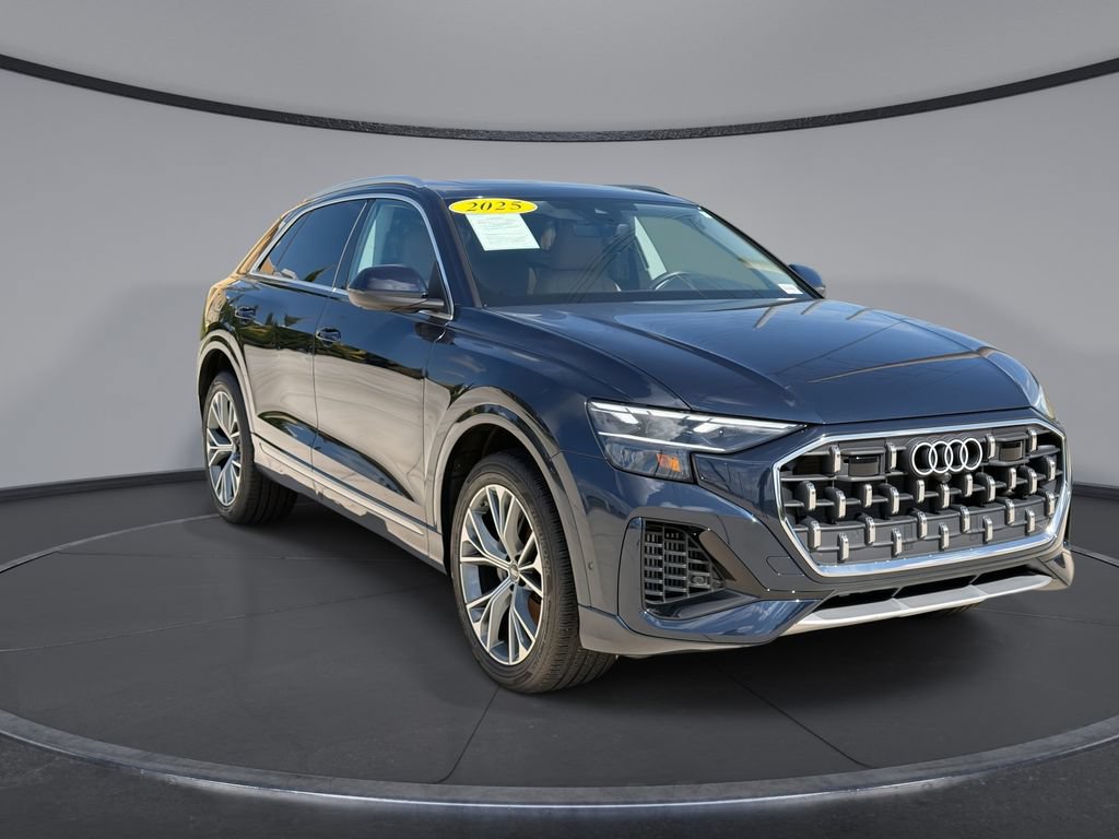 Used 2025 Audi Q8 Premium AWD/4WD image 12