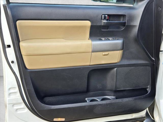 Used 2017 Toyota Sequoia SR5 w/ Premium Package RWD image 10