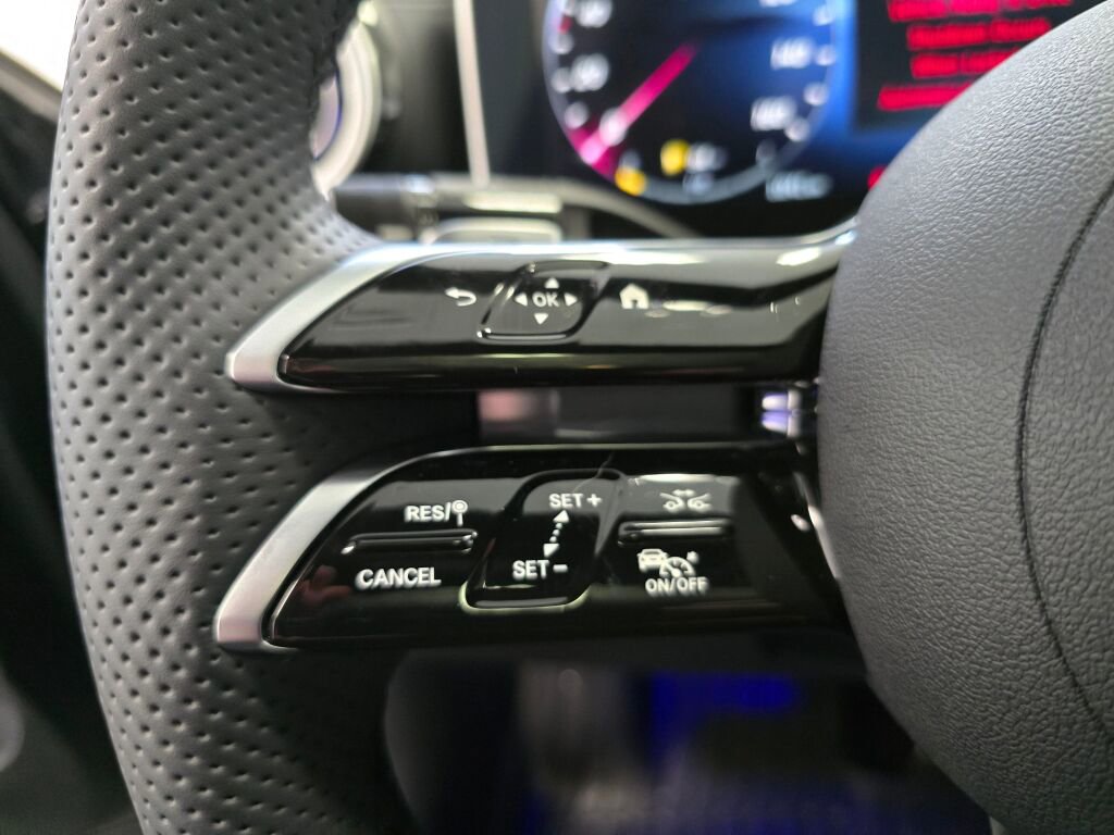 Used 2024 Mercedes-Benz C 300 4MATIC Sedan image 37