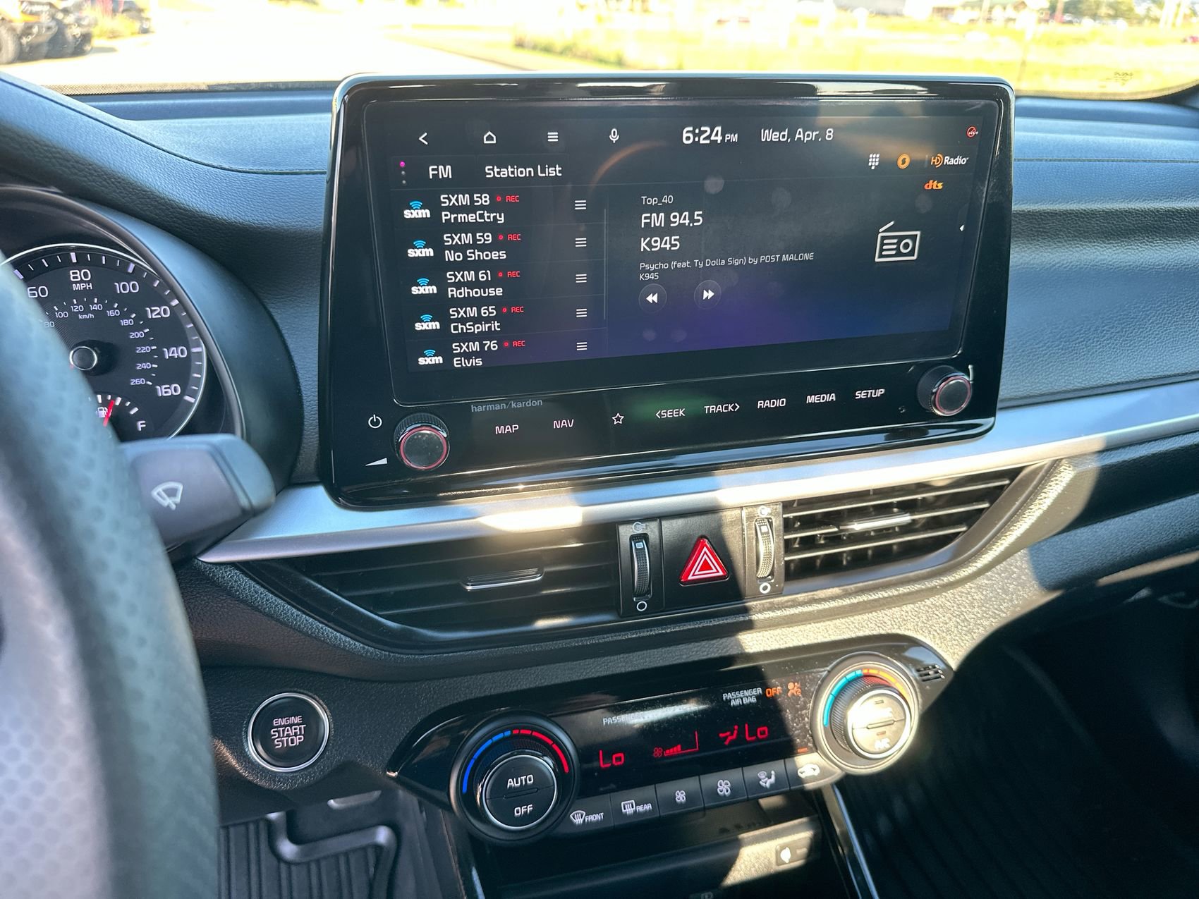 Used 2024 Kia Forte GT-Line w/ GT-Line Premium Package image 16