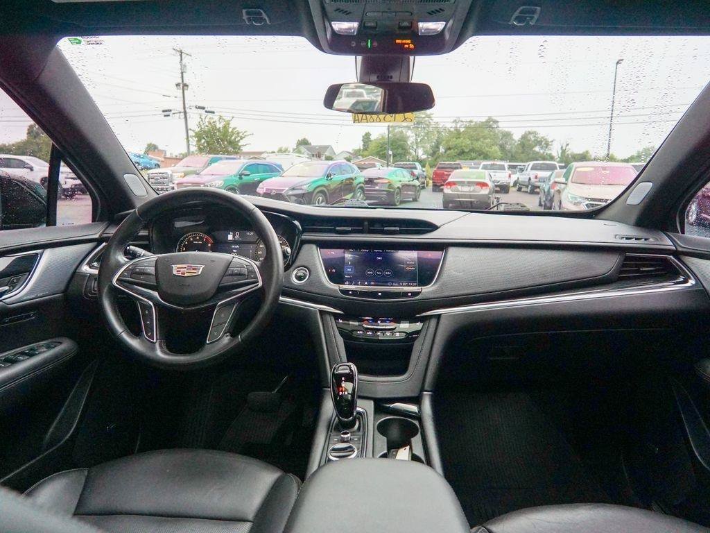 Used 2020 Cadillac XT5 Premium Luxury AWD/4WD image 14