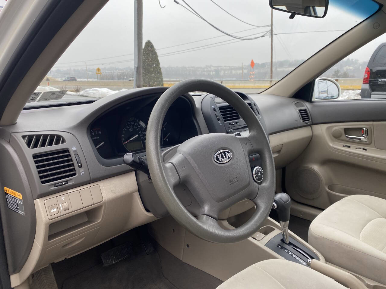 Used 2008 Kia Spectra EX image 11